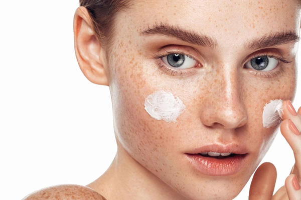 نحوه صحیح استفاده از ضد لک