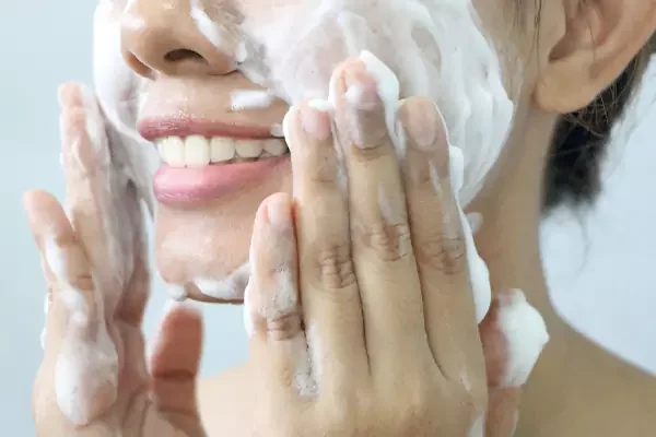 معرفی بهترین پاک کننده صورت